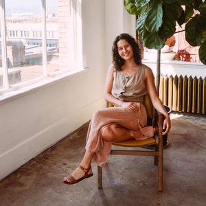 Meet your Posher, Emily